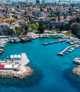 Le port de plaisance d'Antalya