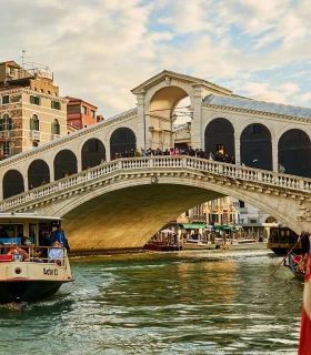 Découvrez le Pont du Rialto