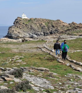 Faire de la randonnée à Paros
