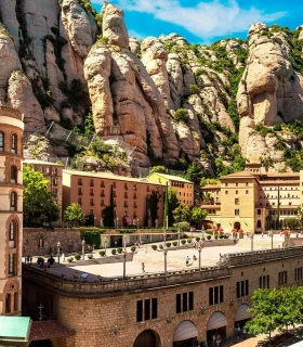 Faire une excursion d'une journée à Montserrat