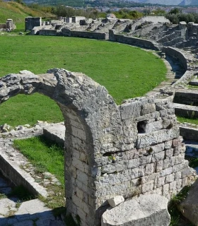 Visite de Salona