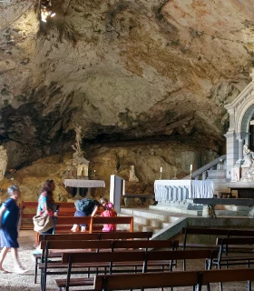 Visit the Cave Church (Sziklatemplom)