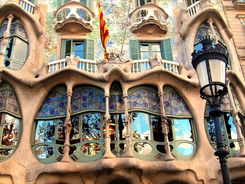 La Casa Batlló et la Casa Milà (La Pedrera)