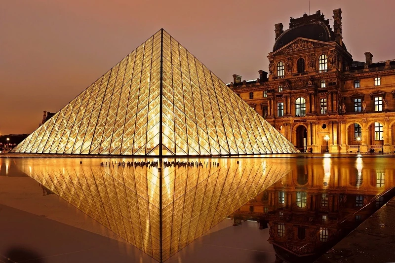 Le Louvre, Paris, France