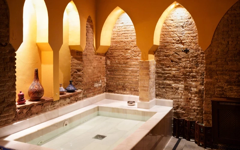 Les bains arabes de la ville, Barcelone, Espagne