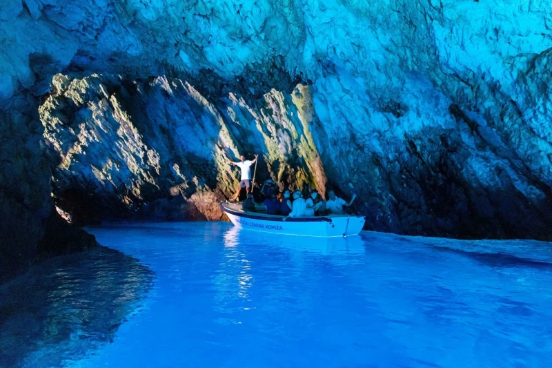 Visitez la grotte bleue et la grotte verte, Hvar, Croatie