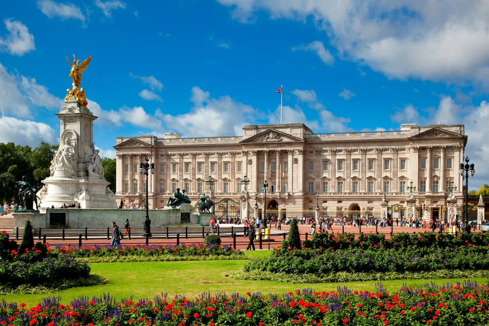 Buckingham Palace and the Changing of the Guard