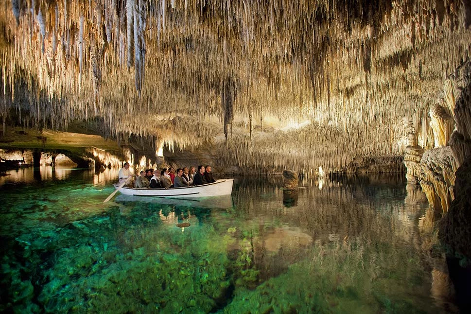 Cuevas del Drach