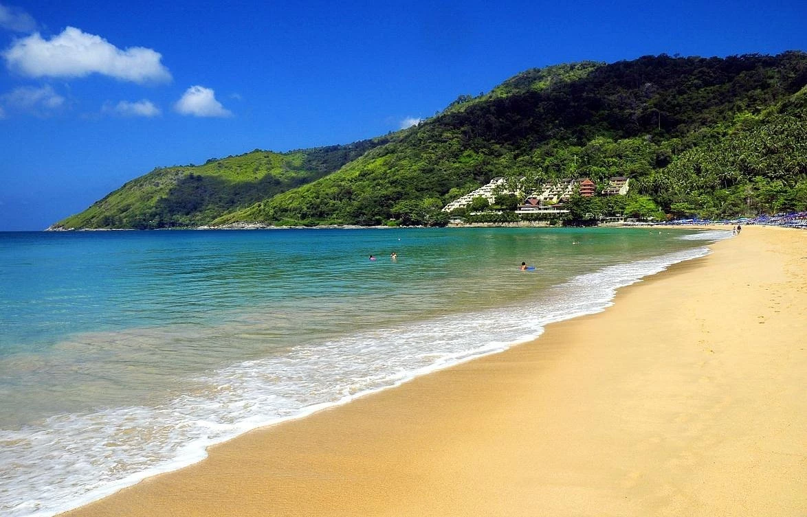 Nai Harn Beach