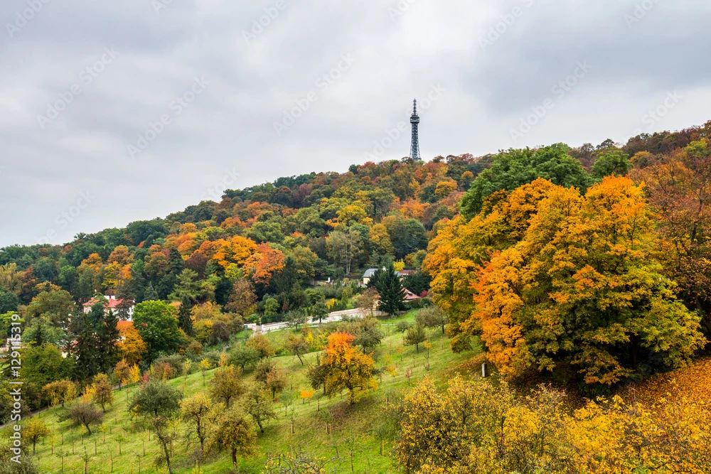 Petřín Mountain (Petřínská rozhledna)