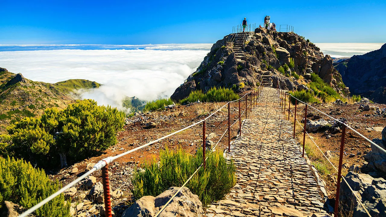 Pico do Arieiro and Pico Ruivo