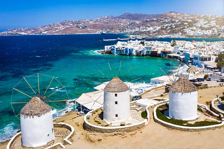 Discover the windmills
