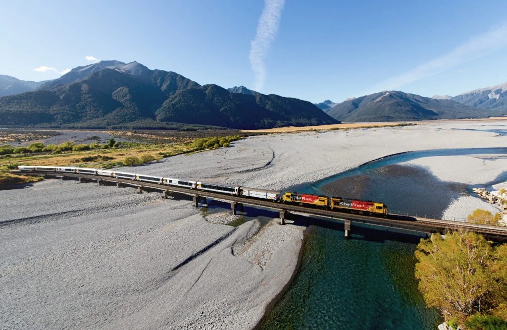 Le TranzAlpine (Nouvelle-Zélande)