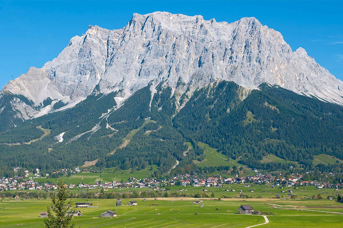 Zugspitze – plus haut sommet d’Allemagne (2 962 m)