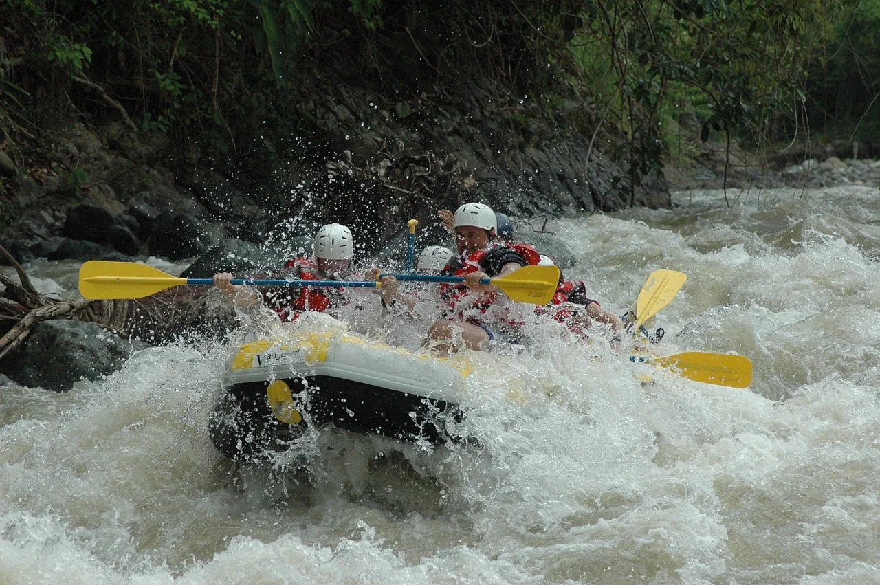 Rafting dans le canyon de la Tara