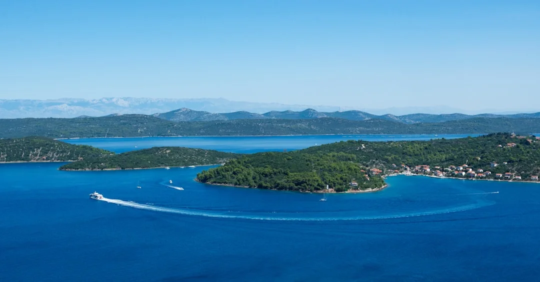Navigation entre les îles dalmates