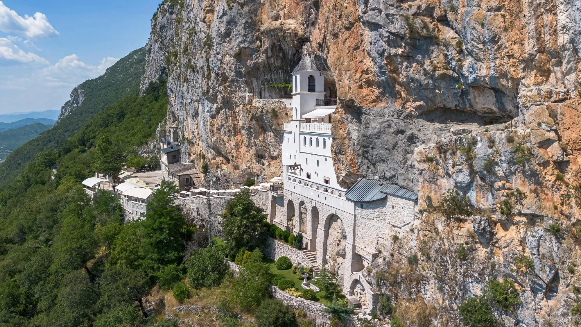 Monastère d'Ostrog