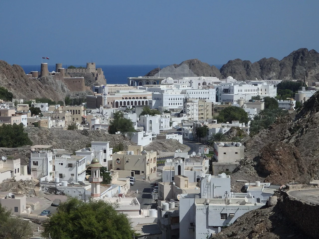 Mutrah Souq & Muscat Corniche