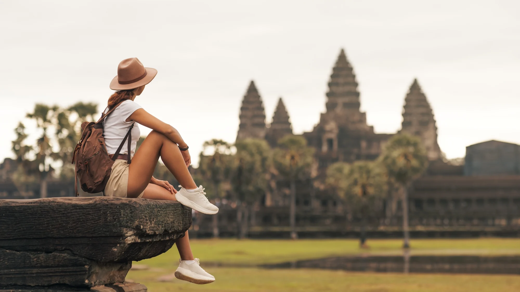 Voyager seule en tant que femme : destinations sûres et conseils pratiques