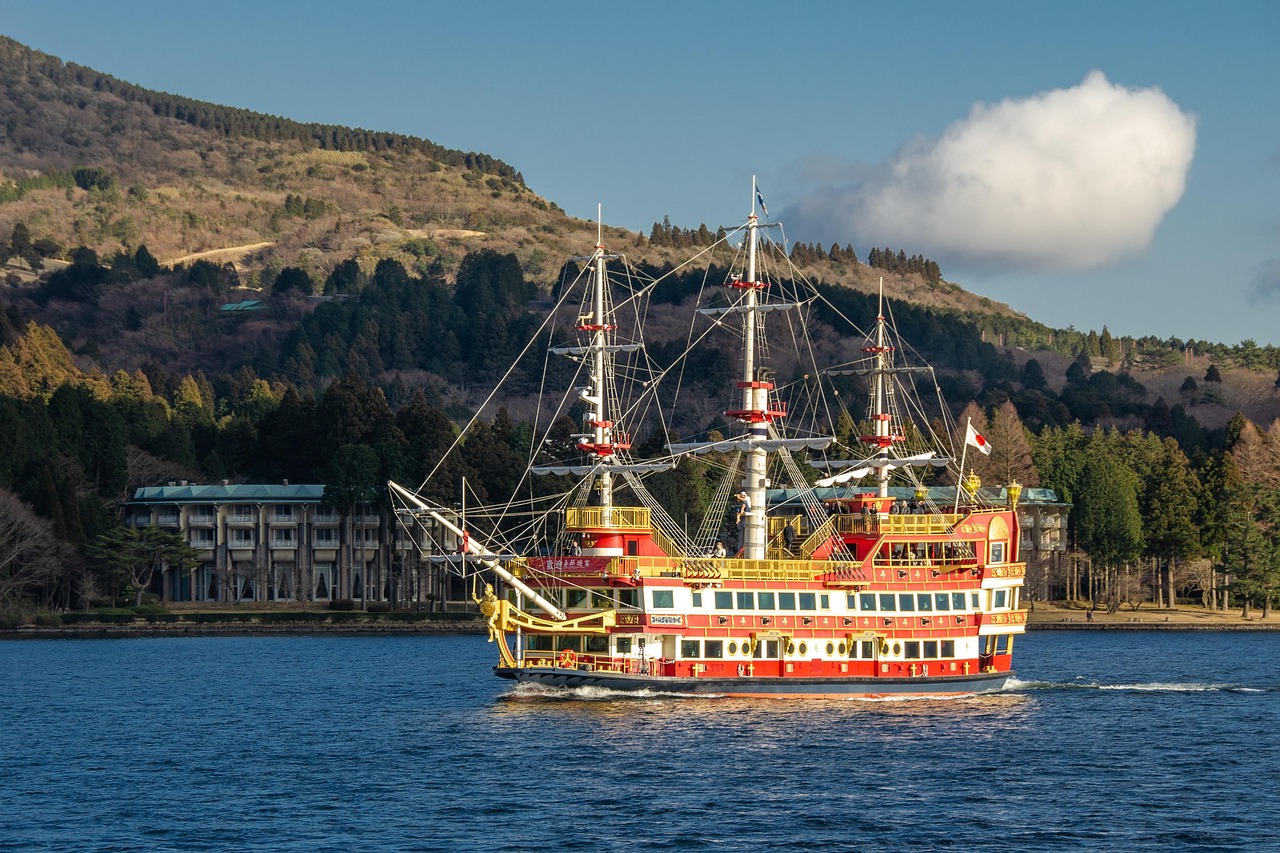 La boucle de Hakone : crémaillère, téléphérique, bateau et onsen