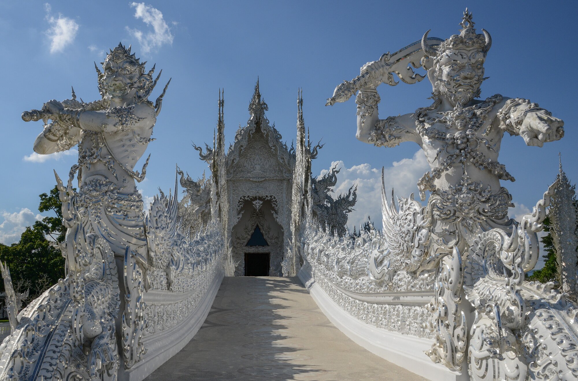 Journée à Chiang Rai : Temple blanc, Temple bleu et Triangle d'or