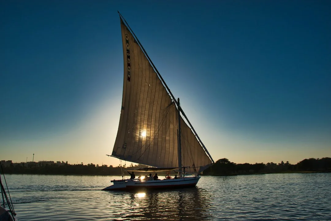 Felouque au coucher du soleil à Assouan